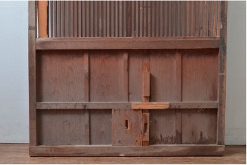 和製アンティーク　明治から大正期　細やかな縦格子の趣ある蔵戸1枚　(R-080645)