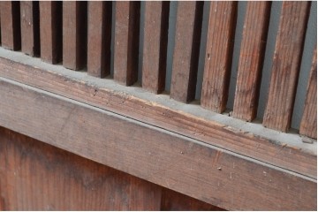 和製アンティーク　明治から大正期　細やかな縦格子の趣ある蔵戸1枚　(R-080645)