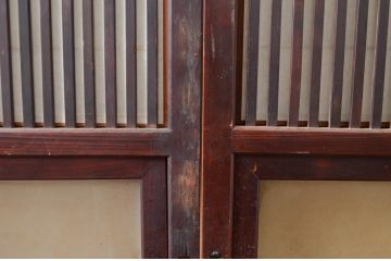 アンティーク建具　上手物!!　和の風情が感じられる裏障子付きの幅狭格子戸4枚セット(障子戸、引き戸)(R-080646)