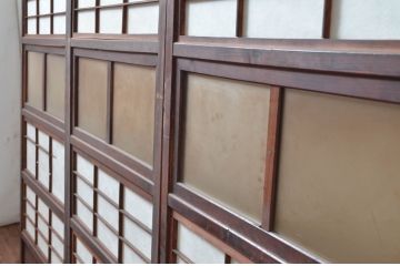 アンティーク建具　上手物!!　和の風情が感じられる裏障子付きの幅狭格子戸4枚セット(障子戸、引き戸)(R-080646)