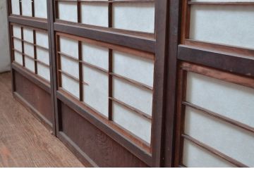 アンティーク建具　上手物!!　和の風情が感じられる裏障子付きの幅狭格子戸4枚セット(障子戸、引き戸)(R-080646)