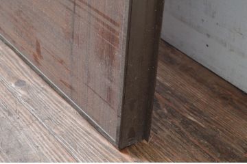 ビンテージ建具　ペイント仕上げ限定　金属製　どこか懐かしい雰囲気を感じるレトロなドア1枚(扉、木製ドア、ヴィンテージ)(R-080653)