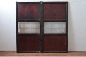 アンティーク建具　古民家インテリアにおすすめなガラス帯戸2枚セット(引き戸、板戸)(R-080655)