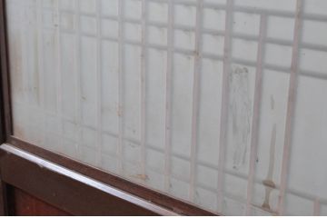 アンティーク建具　古民家インテリアにおすすめなガラス帯戸2枚セット(引き戸、板戸)(R-080655)