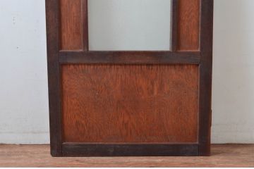 アンティーク建具　シンプルなデザインのナラ材フレームが目を惹かれるレトロなドア1枚(扉、木製扉)(R-080657)
