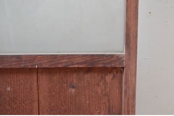 アンティーク建具　使い込まれた風合いが味わい深いガラス戸1枚(引き戸)(R-080658)