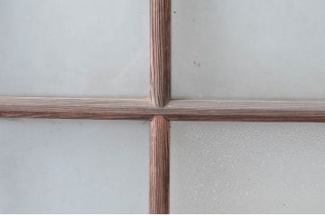 アンティーク建具　経年を感じさせる木味が魅力的なガラス戸1枚(引き戸、建具)(R-080659)
