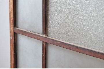 アンティーク建具　経年を感じさせる木味が魅力的なガラス戸1枚(引き戸、建具)(R-080659)