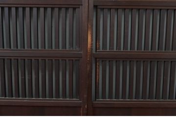 アンティーク建具　上質な和の空間を演出する無双戸4枚セット(無双帯戸、引き戸、格子戸、板戸、帯戸)(R-080660)
