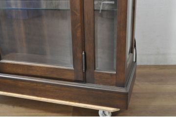 中古　希少な廃番品!!　えぞ民芸　ナラ材　さりげなく空間になじむシンプルで小ぶりな飾り棚(収納棚、戸棚、サイドキャビネット、リビングボード、引き出し)(R-080663)