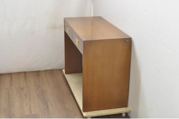 中古　カリモク家具(karimoku)　domani(ドマーニ)　Morganton(モーガントン)　希少なライトコニャック色　直線的でシンプルなデザインが取り入れやすいデスク(平机、在宅ワーク、在宅用ワークデスク、サイドボード)(定価約18万円)(R-080666)