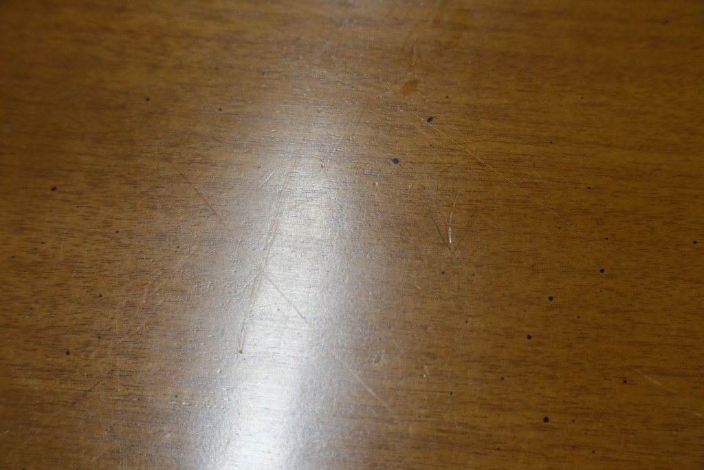 中古　カリモク家具(karimoku)　domani(ドマーニ)　Morganton(モーガントン)　希少なライトコニャック色　直線的でシンプルなデザインが取り入れやすいデスク　定価約18万円　(R-080666)