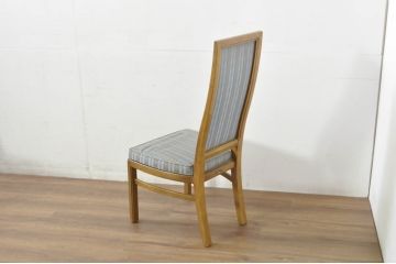 中古　カリモク家具(karimoku)　domani(ドマーニ)　Morganton(モーガントン)　希少なライトコニャック色　シンプルですっきりとしたデザインが魅力のダイニングチェア4脚セット(アームレスチェア、椅子、バラ売り可能)(定価4脚で約48万円)(R-080667)