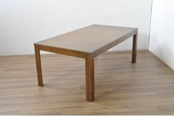 中古　美品　カリモク家具(karimoku)　domani(ドマーニ)　Morganton(モーガントン)　パーケットリー　オーク材　ウォールナット材　希少なライトコニャック色　シンプルですっきりとしたデザインが魅力のダイニングテーブル(4人掛け、6人掛け、食卓)(定価約35万円)(R-080668)