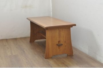 中古　希少な廃番品　飛騨清見工房(HIDA　kiyomi koubou)(大日家具工業)　楢(ナラ)材　無垢　ナラ無垢材がふんだんに使用されたくさびベンチ(長椅子、ダイニングチェア、板座チェア)(定価約8万円)(R-080670)