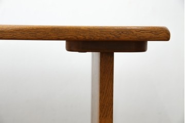 中古　希少な廃番品　飛騨清見工房(HIDA　kiyomi koubou)(大日家具工業)　楢(ナラ)材　無垢　ナラ無垢材がふんだんに使用されたくさびベンチ　定価約8万円相当　(R-080670)