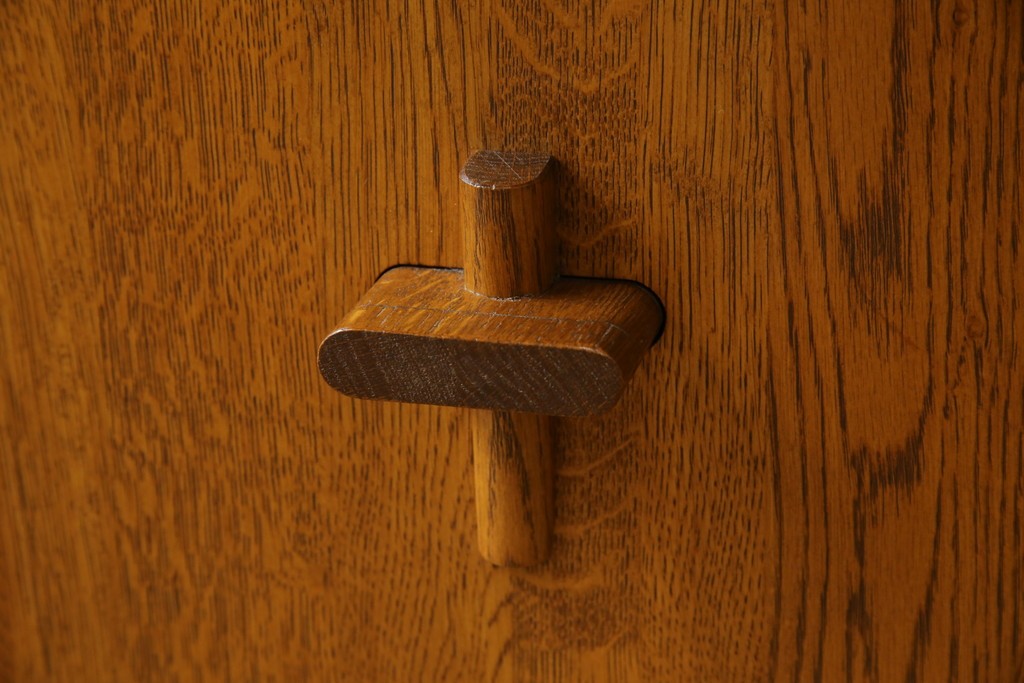 中古　希少な廃番品　飛騨清見工房(HIDA　kiyomi koubou)(大日家具工業)　楢(ナラ)材　無垢　ナラ無垢材がふんだんに使用されたくさびベンチ　定価約8万円相当　(R-080670)