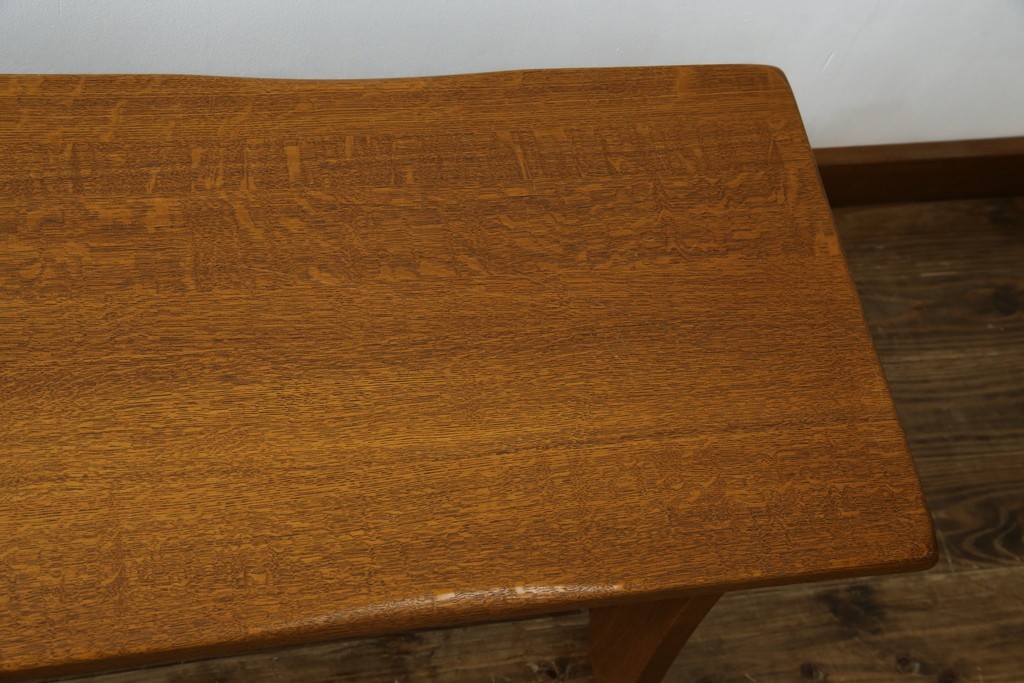 中古　希少な廃番品　飛騨清見工房(HIDA　kiyomi koubou)(大日家具工業)　楢(ナラ)材　無垢　ナラ無垢材がふんだんに使用されたくさびベンチ　定価約8万円相当　(R-080670)