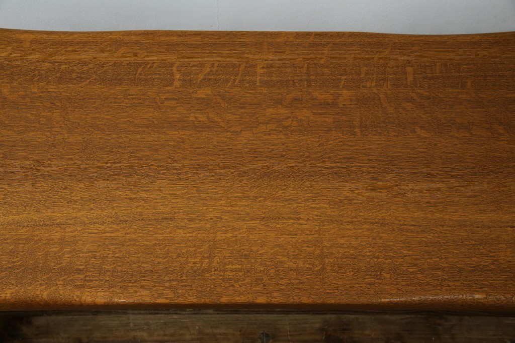 中古　希少な廃番品　飛騨清見工房(HIDA　kiyomi koubou)(大日家具工業)　楢(ナラ)材　無垢　ナラ無垢材がふんだんに使用されたくさびベンチ　定価約8万円相当　(R-080670)
