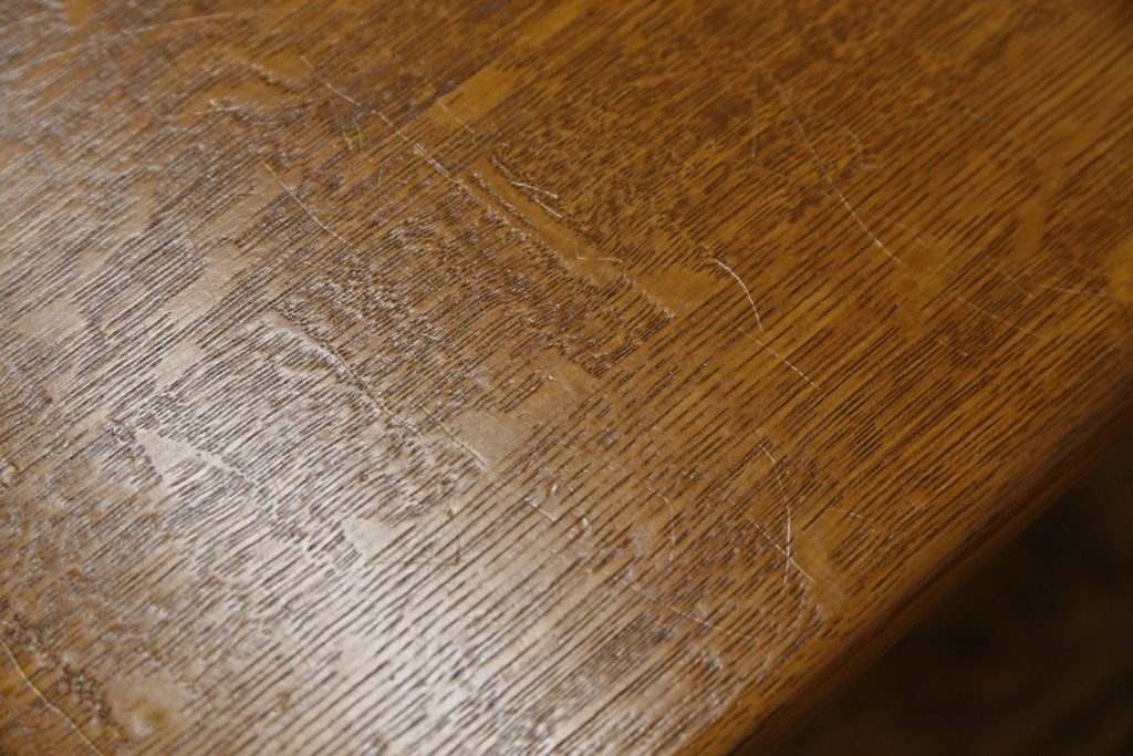 中古　希少な廃番品　飛騨清見工房(HIDA　kiyomi koubou)(大日家具工業)　楢(ナラ)材　無垢　ナラ無垢材がふんだんに使用されたくさびベンチ　定価約8万円相当　(R-080670)