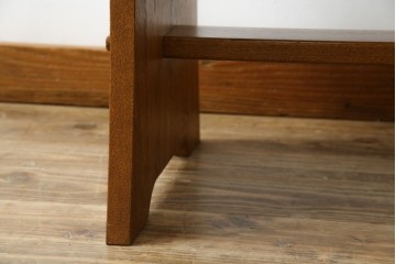 中古　希少な廃番品　飛騨清見工房(HIDA　kiyomi koubou)(大日家具工業)　楢(ナラ)材　無垢　ナラ無垢材がふんだんに使用されたくさびベンチ　定価約8万円相当　(R-080670)