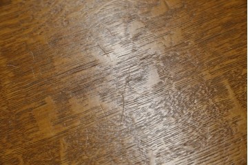 中古　希少な廃番品　飛騨清見工房(HIDA　kiyomi koubou)(大日家具工業)　楢(ナラ)材　無垢　ナラ無垢材がふんだんに使用されたくさびベンチ　定価約8万円相当　(R-080670)