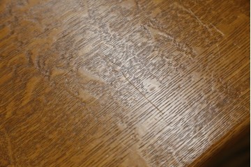 中古　希少な廃番品　飛騨清見工房(HIDA　kiyomi koubou)(大日家具工業)　楢(ナラ)材　無垢　ナラ無垢材がふんだんに使用されたくさびベンチ　定価約8万円相当　(R-080670)