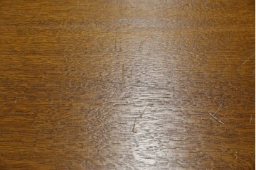 中古　希少な廃番品　飛騨清見工房(HIDA　kiyomi koubou)(大日家具工業)　楢(ナラ)材　無垢　ナラ無垢材がふんだんに使用されたくさびベンチ　定価約8万円相当　(R-080670)