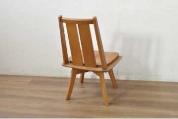 中古　美品　希少な廃番品　飛騨清見工房(HIDA kiyomi koubou)(大日家具工業)　楢(ナラ)材　無垢　ナラ無垢材がふんだんに使用された回転チェア2脚セット(板座チェア、回転イス、ダイニングチェア、椅子、バラ売り可能)(定価2脚で約16万円)(R-080672)