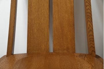 中古　美品　希少な廃番品　飛騨清見工房(HIDA kiyomi koubou)(大日家具工業)　楢(ナラ)材　無垢　ナラ無垢材がふんだんに使用された回転チェア2脚セット(板座チェア、回転イス、ダイニングチェア、椅子、バラ売り可能)(定価2脚で約16万円)(R-080672)
