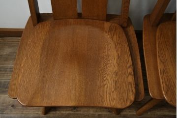 中古　美品　希少な廃番品　飛騨清見工房(HIDA kiyomi koubou)(大日家具工業)　楢(ナラ)材　無垢　ナラ無垢材がふんだんに使用された回転チェア2脚セット(板座チェア、回転イス、ダイニングチェア、椅子、バラ売り可能)(定価2脚で約16万円)(R-080672)