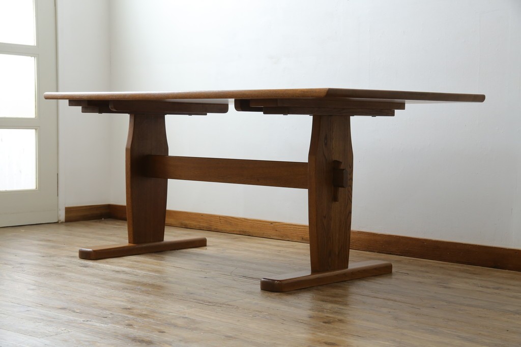 中古　希少な廃番品　飛騨清見工房(HIDA kiyomi koubou)(大日家具工業)　楢(ナラ)材　無垢　ナラ無垢材がふんだんに使用されたダイニングテーブル　定価約24万円　(R-080673)