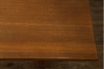 中古　希少な廃番品　飛騨清見工房(HIDA kiyomi koubou)(大日家具工業)　楢(ナラ)材　無垢　ナラ無垢材がふんだんに使用されたダイニングテーブル　定価約24万円　(R-080673)