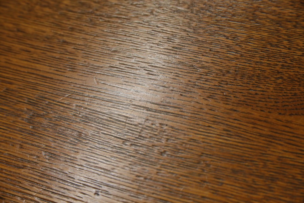 中古　希少な廃番品　飛騨清見工房(HIDA kiyomi koubou)(大日家具工業)　楢(ナラ)材　無垢　ナラ無垢材がふんだんに使用されたダイニングテーブル　定価約24万円　(R-080673)