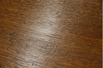 中古　希少な廃番品　飛騨清見工房(HIDA kiyomi koubou)(大日家具工業)　楢(ナラ)材　無垢　ナラ無垢材がふんだんに使用されたダイニングテーブル　定価約24万円　(R-080673)