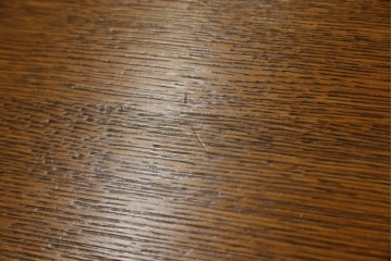 中古　希少な廃番品　飛騨清見工房(HIDA kiyomi koubou)(大日家具工業)　楢(ナラ)材　無垢　ナラ無垢材がふんだんに使用されたダイニングテーブル　定価約24万円　(R-080673)