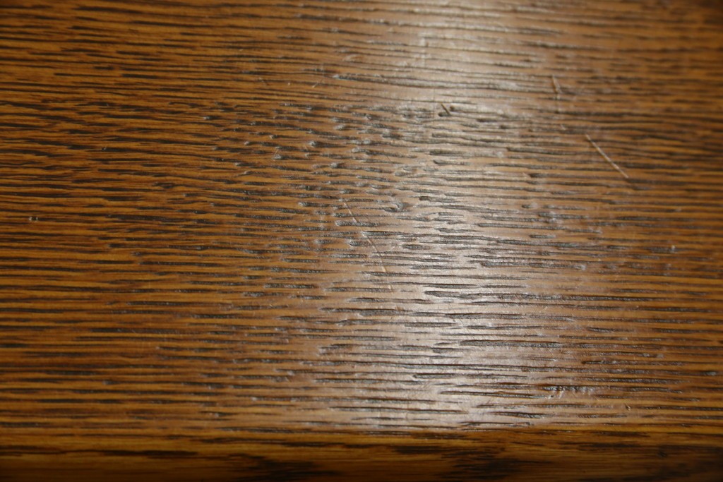 中古　希少な廃番品　飛騨清見工房(HIDA kiyomi koubou)(大日家具工業)　楢(ナラ)材　無垢　ナラ無垢材がふんだんに使用されたダイニングテーブル　定価約24万円　(R-080673)