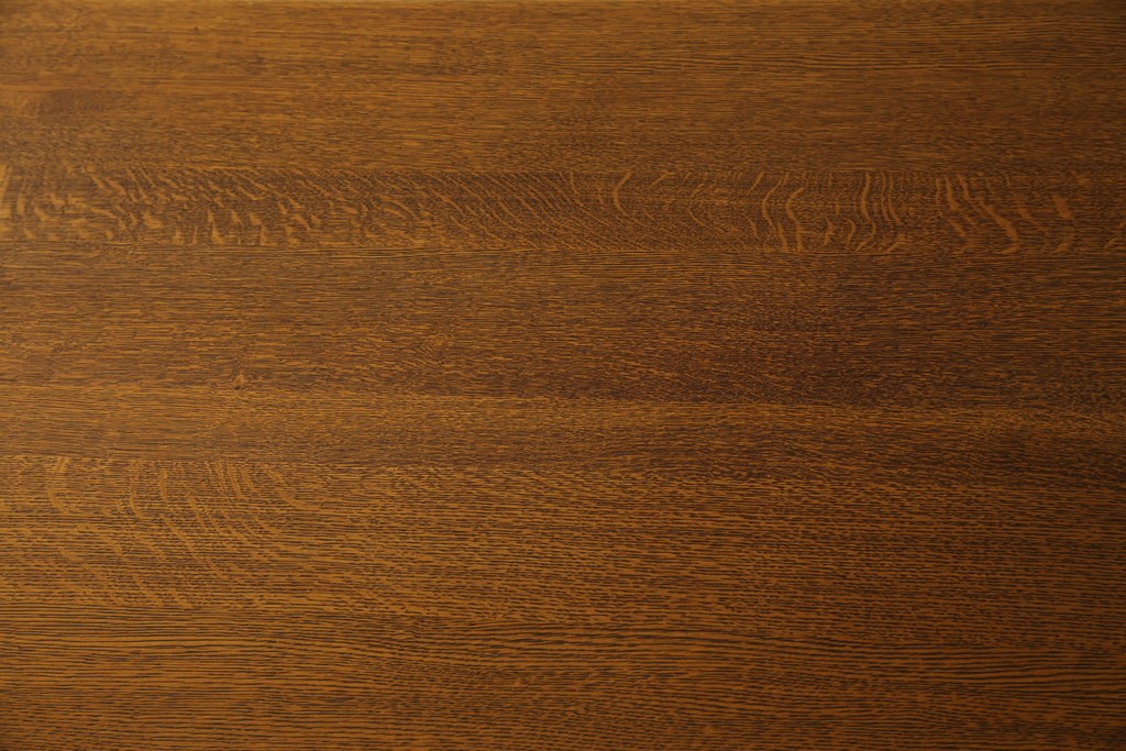 中古　希少な廃番品　飛騨清見工房(HIDA kiyomi koubou)(大日家具工業)　楢(ナラ)材　無垢　ナラ無垢材がふんだんに使用されたダイニングテーブル　定価約24万円　(R-080673)