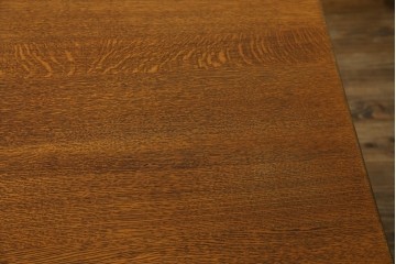 中古　希少な廃番品　飛騨清見工房(HIDA kiyomi koubou)(大日家具工業)　楢(ナラ)材　無垢　ナラ無垢材がふんだんに使用されたダイニングテーブル　定価約24万円　(R-080673)