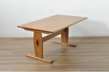 中古　希少な廃番品　飛騨清見工房(HIDA kiyomi koubou)(大日家具工業)　楢(ナラ)材　無垢　ナラ無垢材がふんだんに使用されたダイニングテーブル(作業台、4人掛け、6人掛け)(定価約24万円)(R-080673)
