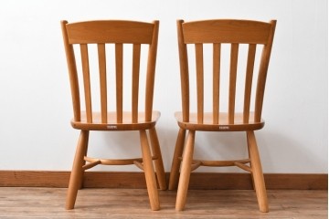 中古　柏木工(カシワ木工、KASHIWA)　楢(ナラ)材　木の温かみある風合いが魅力的なダイニングチェア2脚セット　(R-080674)