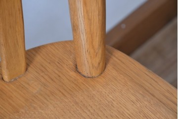 中古　柏木工(カシワ木工、KASHIWA)　楢(ナラ)材　木の温かみある風合いが魅力的なダイニングチェア2脚セット　(R-080674)