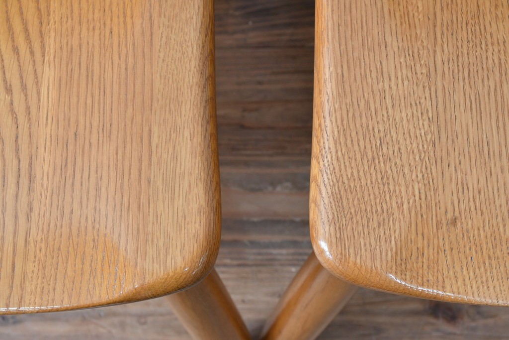 中古　柏木工(カシワ木工、KASHIWA)　楢(ナラ)材　木の温かみある風合いが魅力的なダイニングチェア2脚セット　(R-080674)