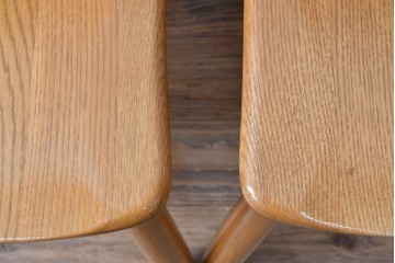 中古　柏木工(カシワ木工、KASHIWA)　楢(ナラ)材　木の温かみある風合いが魅力的なダイニングチェア2脚セット　(R-080674)