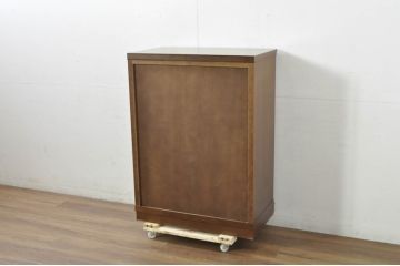 中古　美品　maruni(マルニ木工)　地中海ロイヤルシリーズ(ROYAL)　シックな空間づくりにぴったりなチェスト(引き出し、サイドチェスト)(定価約35万円)(R-080675)