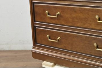 中古　美品　maruni(マルニ木工)　地中海ロイヤルシリーズ(ROYAL)　シックな空間づくりにぴったりなチェスト(引き出し、サイドチェスト)(定価約35万円)(R-080675)
