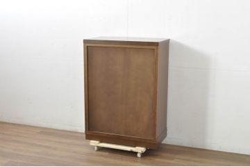 中古　maruni(マルニ木工)　地中海ロイヤルシリーズ(ROYAL)　シックな空間づくりにぴったりなチェスト(引き出し、サイドチェスト)(定価約35万円)(R-080677)