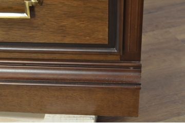中古　maruni(マルニ木工)　地中海ロイヤルシリーズ(ROYAL)　シックな空間づくりにぴったりなチェスト(引き出し、サイドチェスト)(定価約35万円)(R-080677)