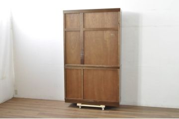 中古　美品　maruni(マルニ木工)　地中海ロイヤルシリーズ(ROYAL)　 シックな佇まいが魅力的なキャビネット(食器棚、収納棚、戸棚、カップボード、飾り棚、本箱)(定価約90万円)(R-080678)