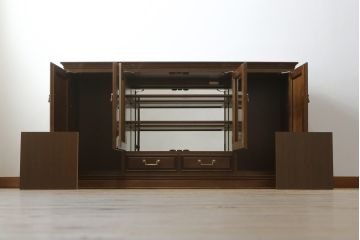 中古　美品　maruni(マルニ木工)　地中海ロイヤルシリーズ(ROYAL)　クラシカルな雰囲気を醸し出すサイドボード(キャビネット、収納棚、戸棚、飾り棚)(定価約54万円)(R-080679)